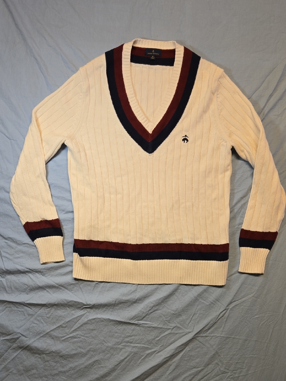 Brooks Brothers Supima Cotton White V-Neck Pullover Sweater Blue And Red Stripes
